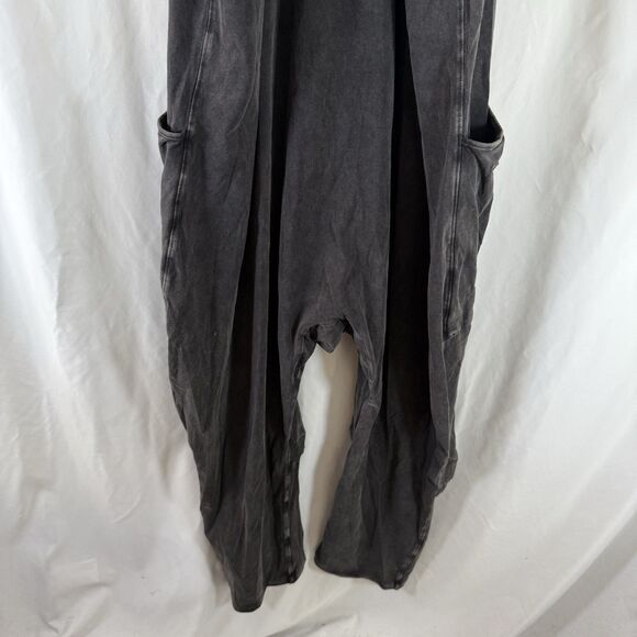 Free People Movement Jumpsuit Women's Medium Grey Sleeveless Zip Pocket Pullover - Picture 10 of 11